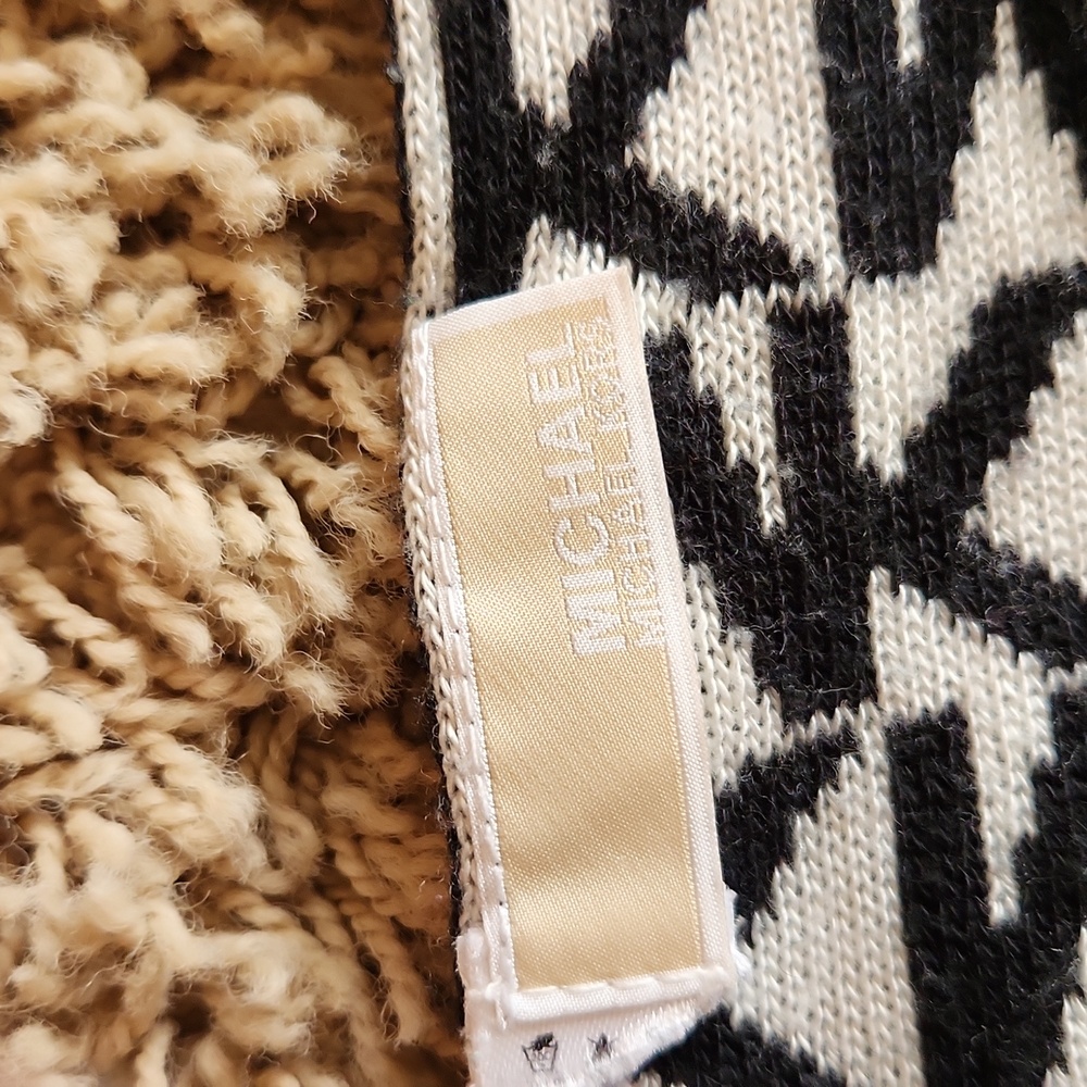 Michael Kors Monogram Black and White Scarf - Picture 4 of 5